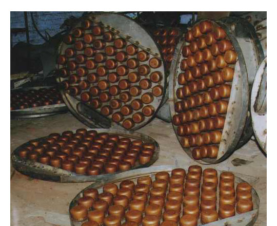 Distillation Trays